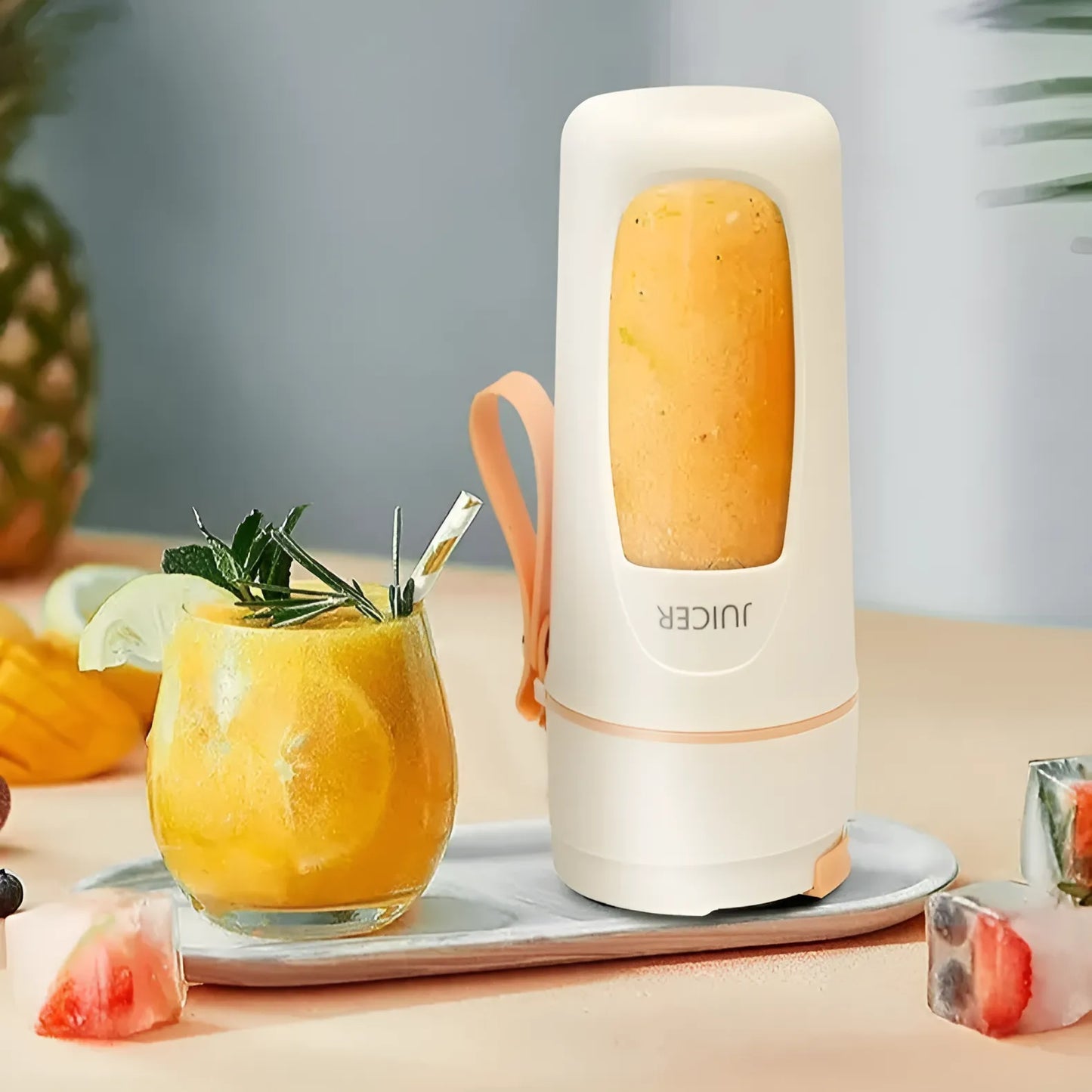 Compact & Eco-Friendly Portable Juice Blender